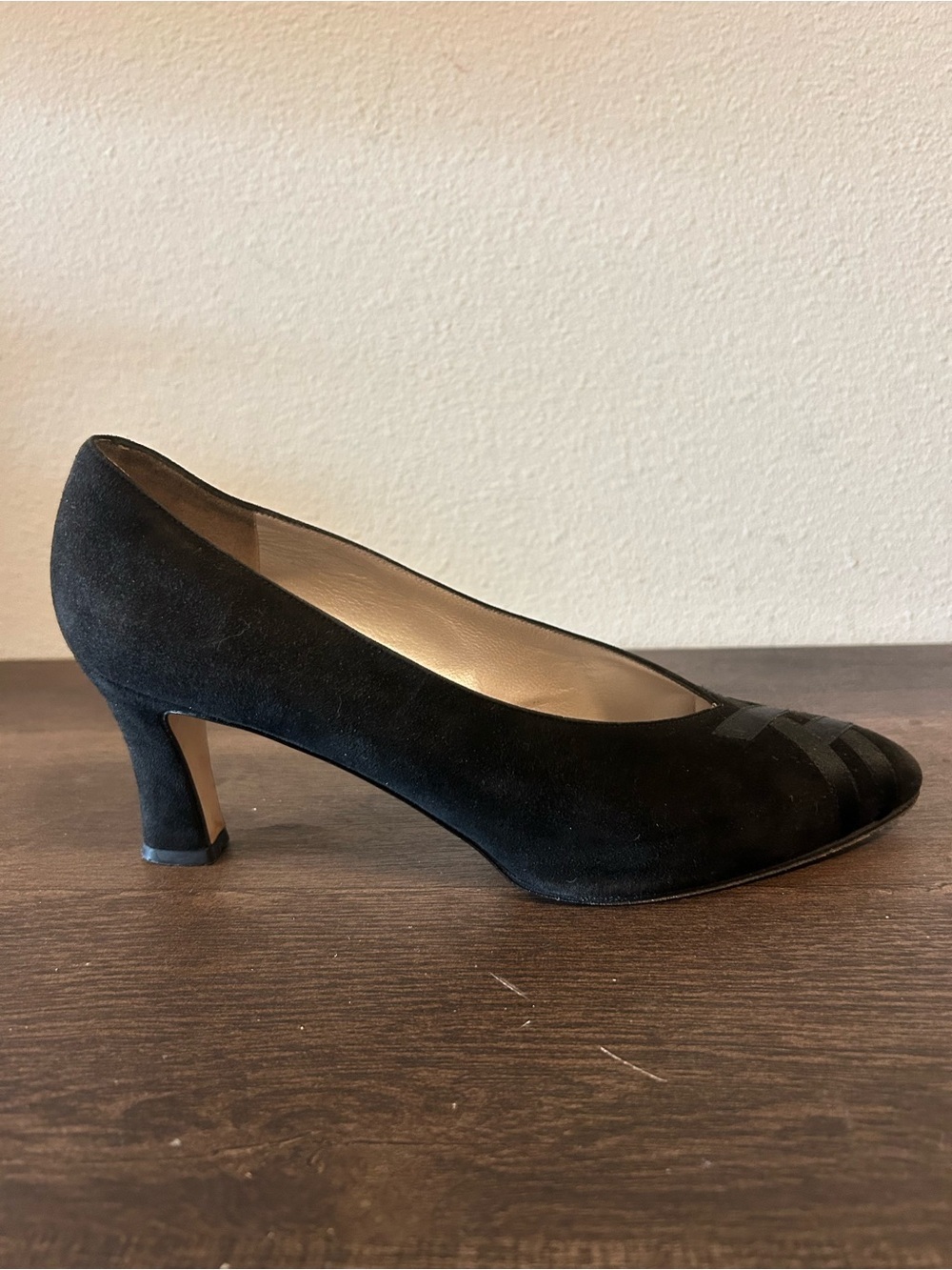Vintage Amalfi Naiomi Pumps
